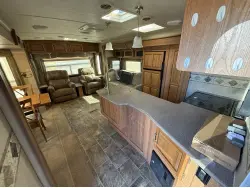2015 FOREST RIVER ROCKWOOD WINDJAMMER 3029W