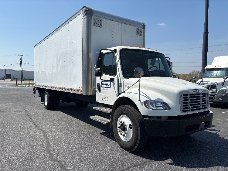 2021 FREIGHTLINER BUSINESS CLASS M2 106 in Spartanburg, SC
