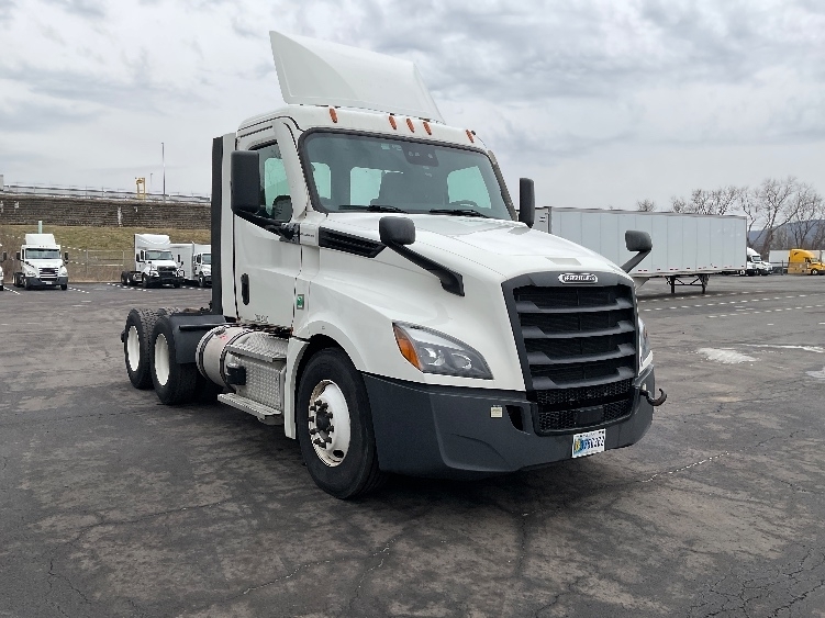 2021 FREIGHTLINER CASCADIA 126 in Binghamton, NY