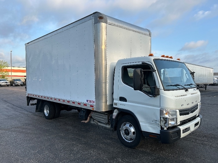 2017 MITSUBISHI FUSO FE in Memphis, TN