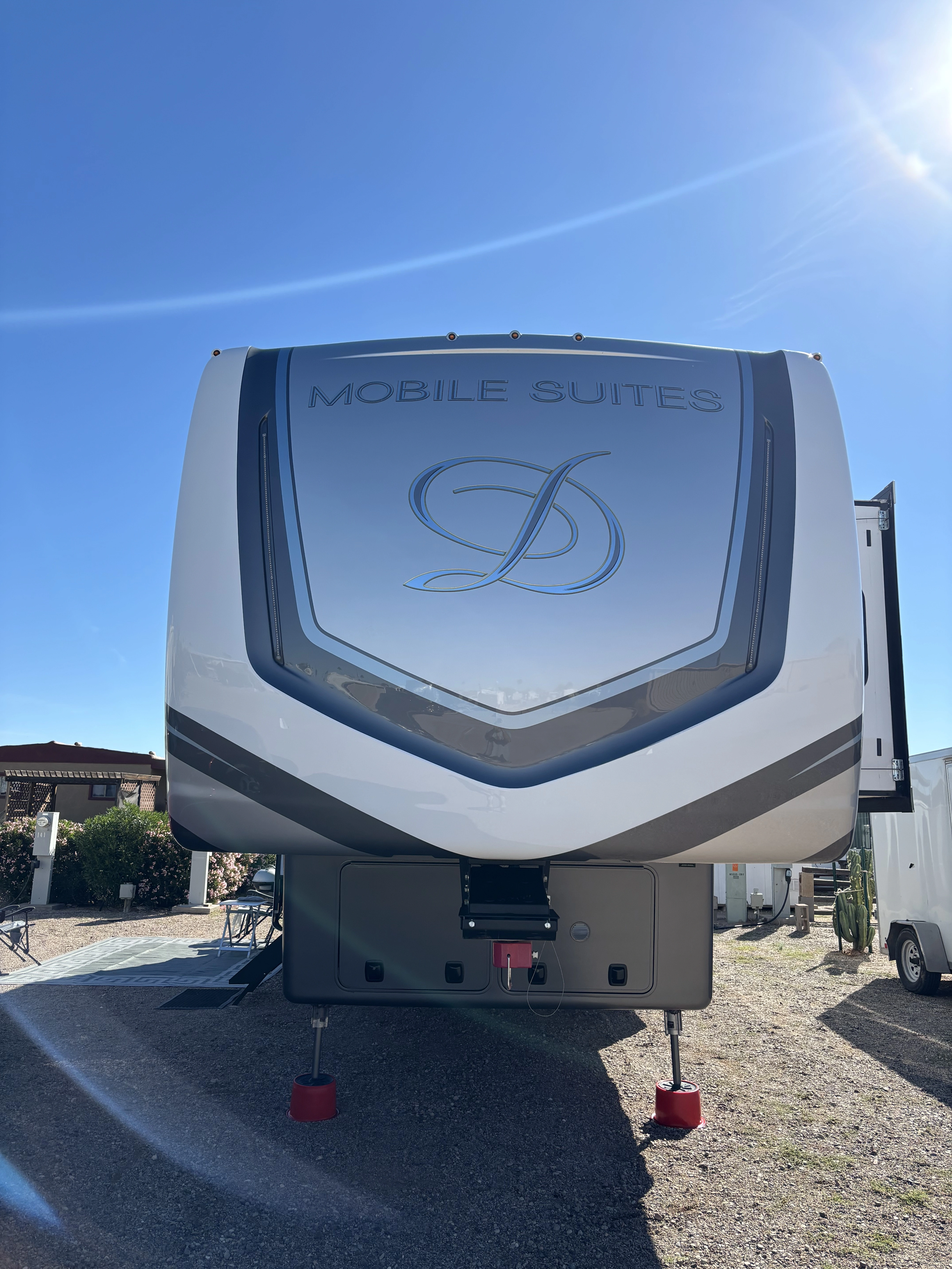 2024 DRV MOBILE SUITES 36RSSB3 RV