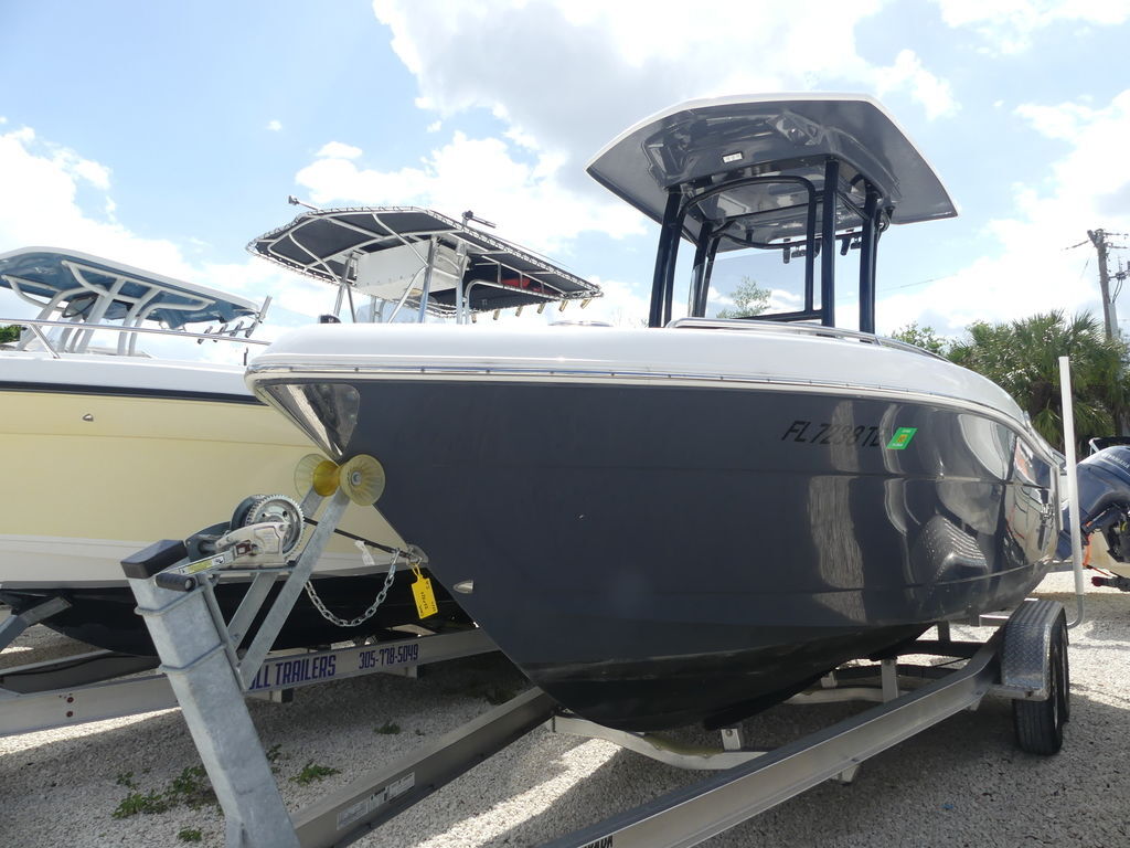2021 Robalo R222 NAN in bradenton FL