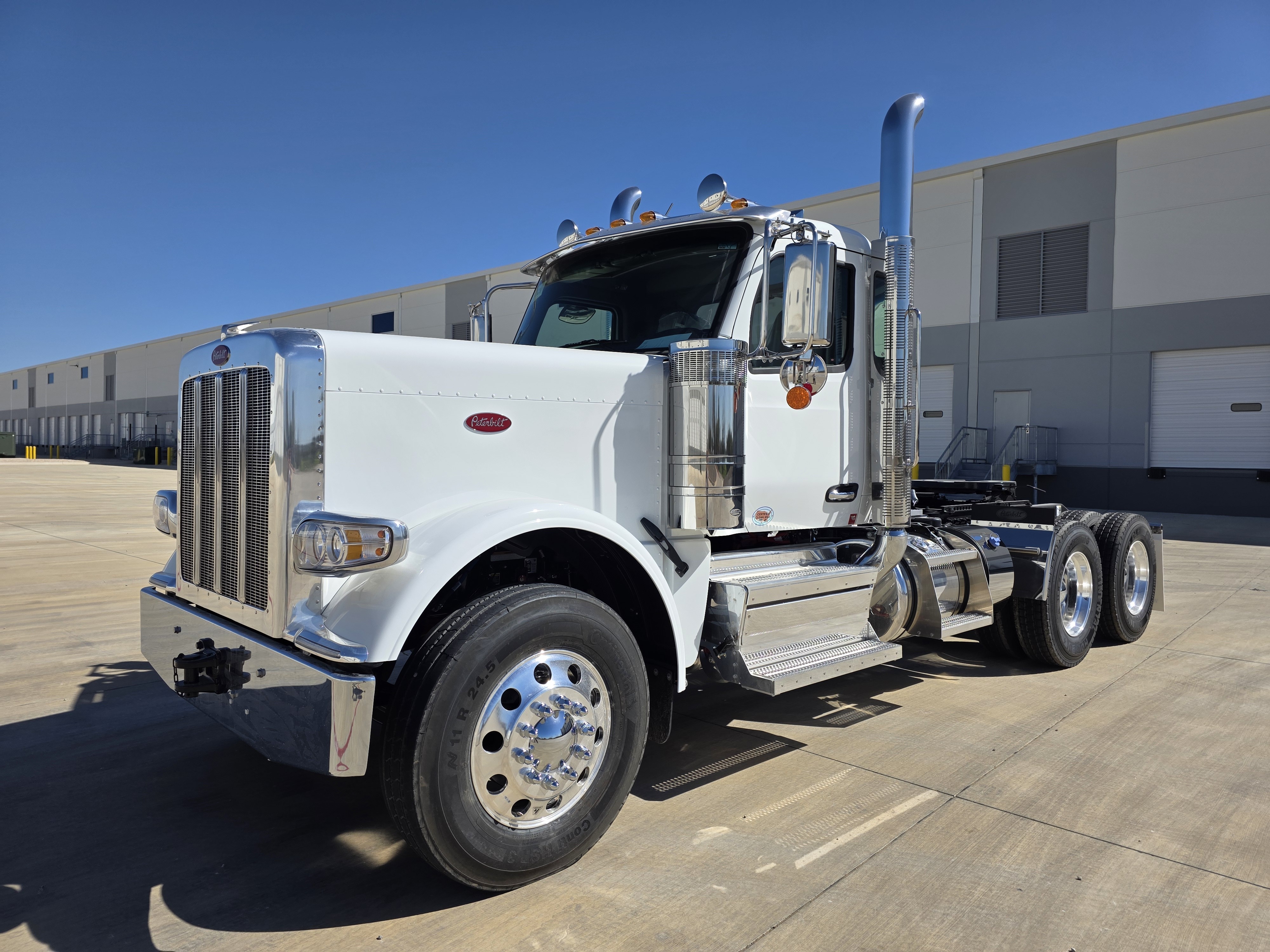 2027 PETERBILT 589 in Florence, SC