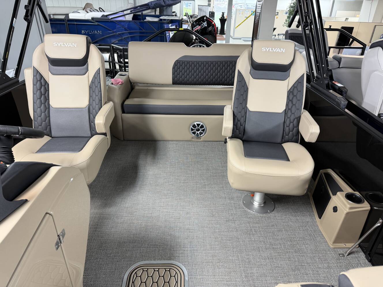 A photo of this 2026 Sylvan L-3 ULZ
