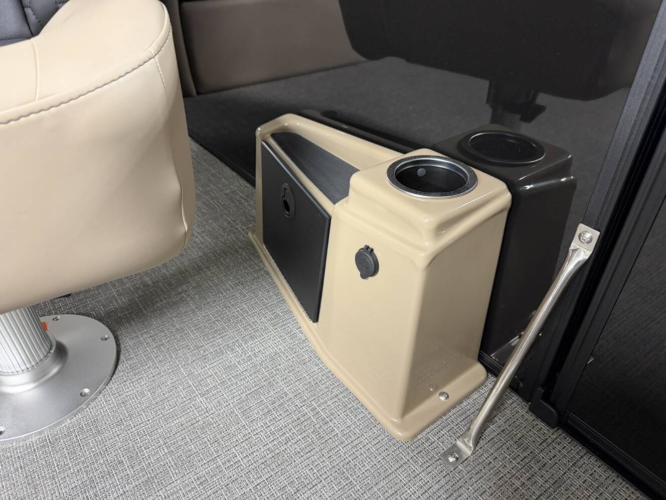 A photo of this 2026 Sylvan L-3 ULZ