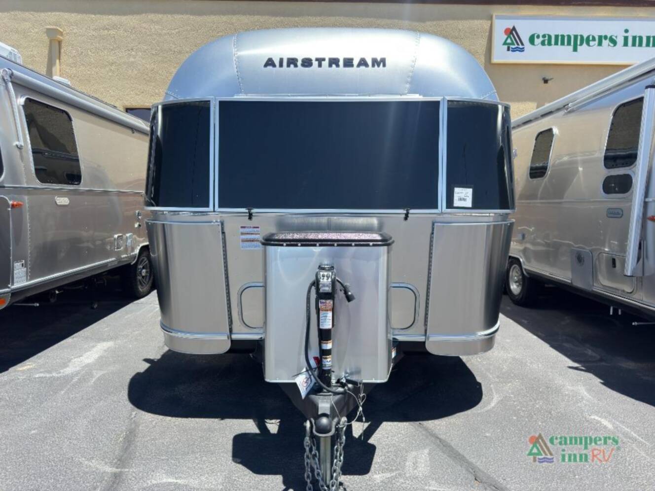 A photo of this 2026 Airstream International 25FBT