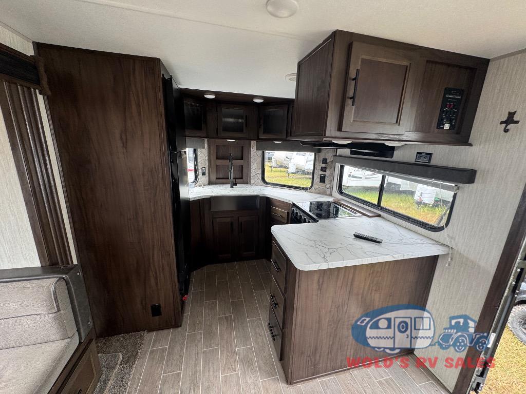 Used 2020 Forest River RV Cherokee 274VFK For Sale in Detroit