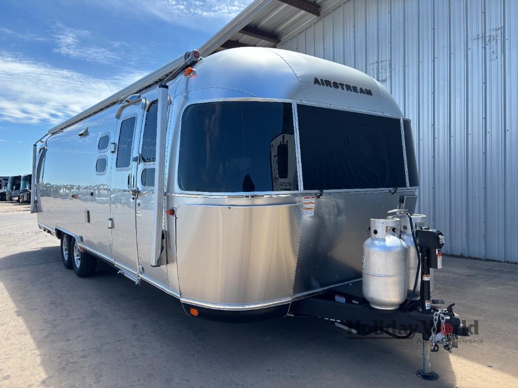 2026 Airstream Classic 30RB in katy TX
