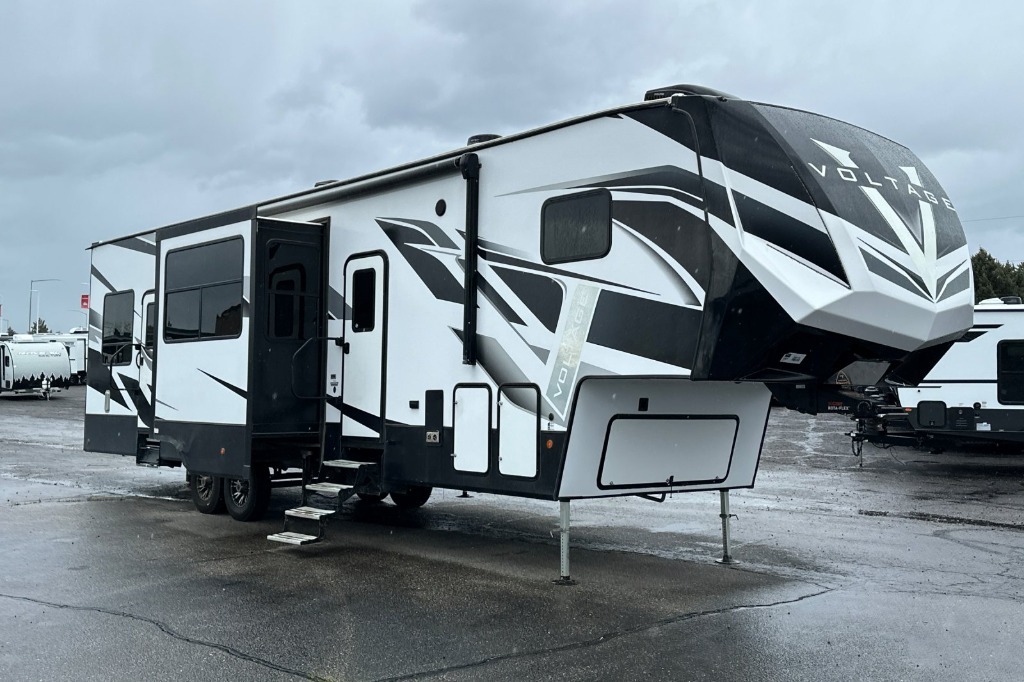 2022 Dutchmen Rv VOLTAGE TRITON 3571 Fifth Wheel Toy Hauler RV