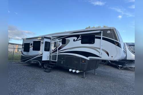 2011 DRV MOBILE SUITES 36RS3 in lake wales FL