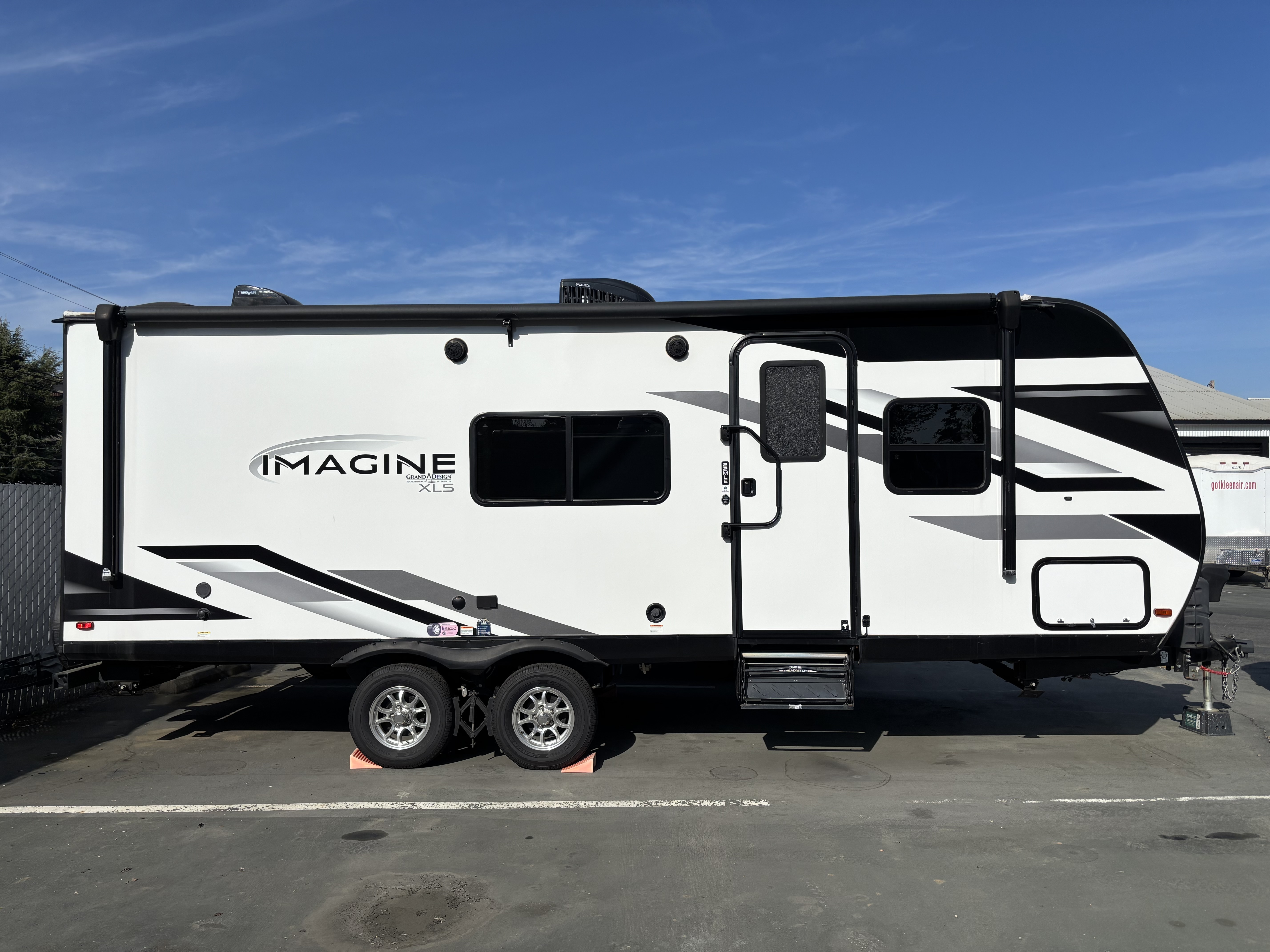2022 Grand Design IMAGINE XLS 22MLE RV