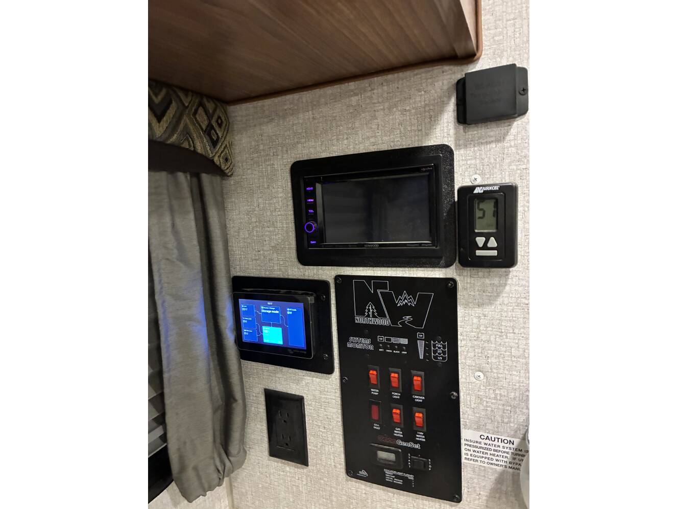 A photo of this 2022 Northwood Mfg ARCTIC FOX 811