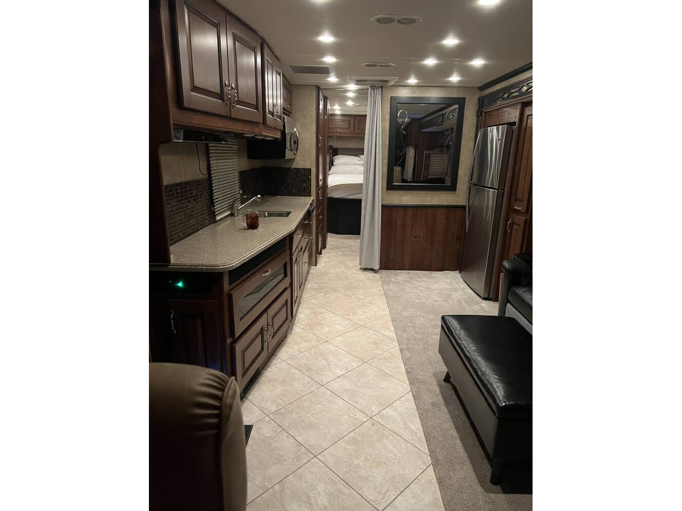 A photo of this 2013 Fleetwood EXCURSION 33A