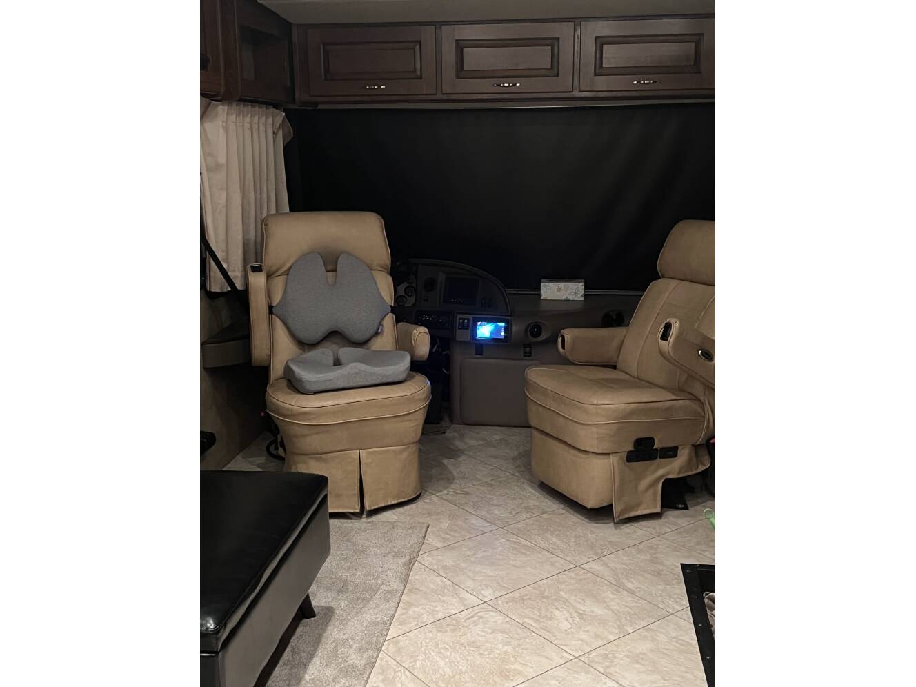 A photo of this 2013 Fleetwood EXCURSION 33A