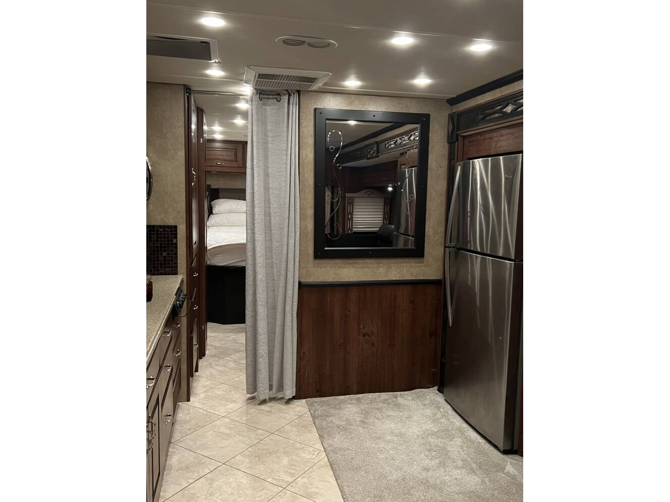 A photo of this 2013 Fleetwood EXCURSION 33A