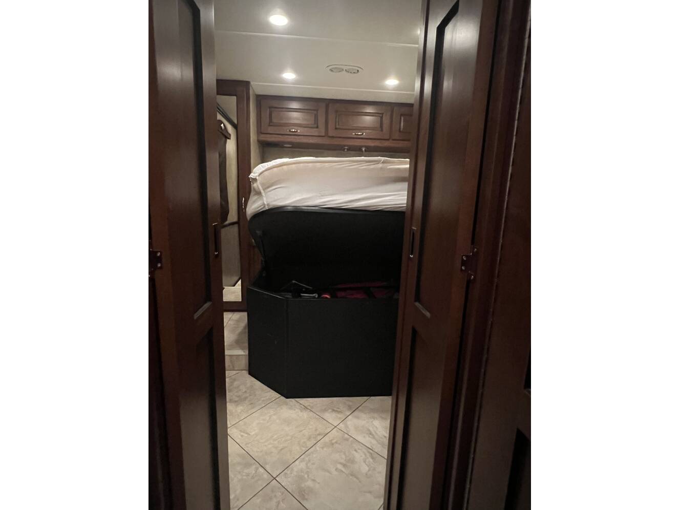 A photo of this 2013 Fleetwood EXCURSION 33A