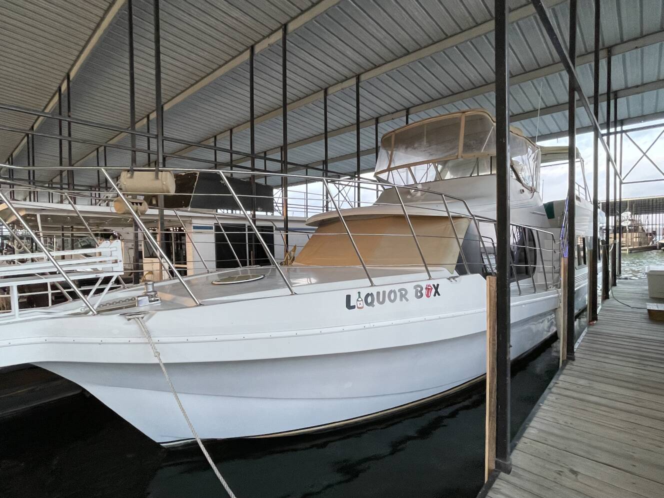 A photo of this 1997 Bluewater Yachts CUSTOM