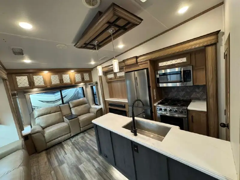 2022 PRIME TIME SANIBEL 3902WB