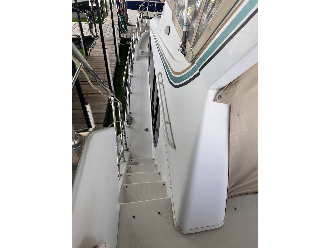 A photo of this 1997 Bluewater Yachts CUSTOM
