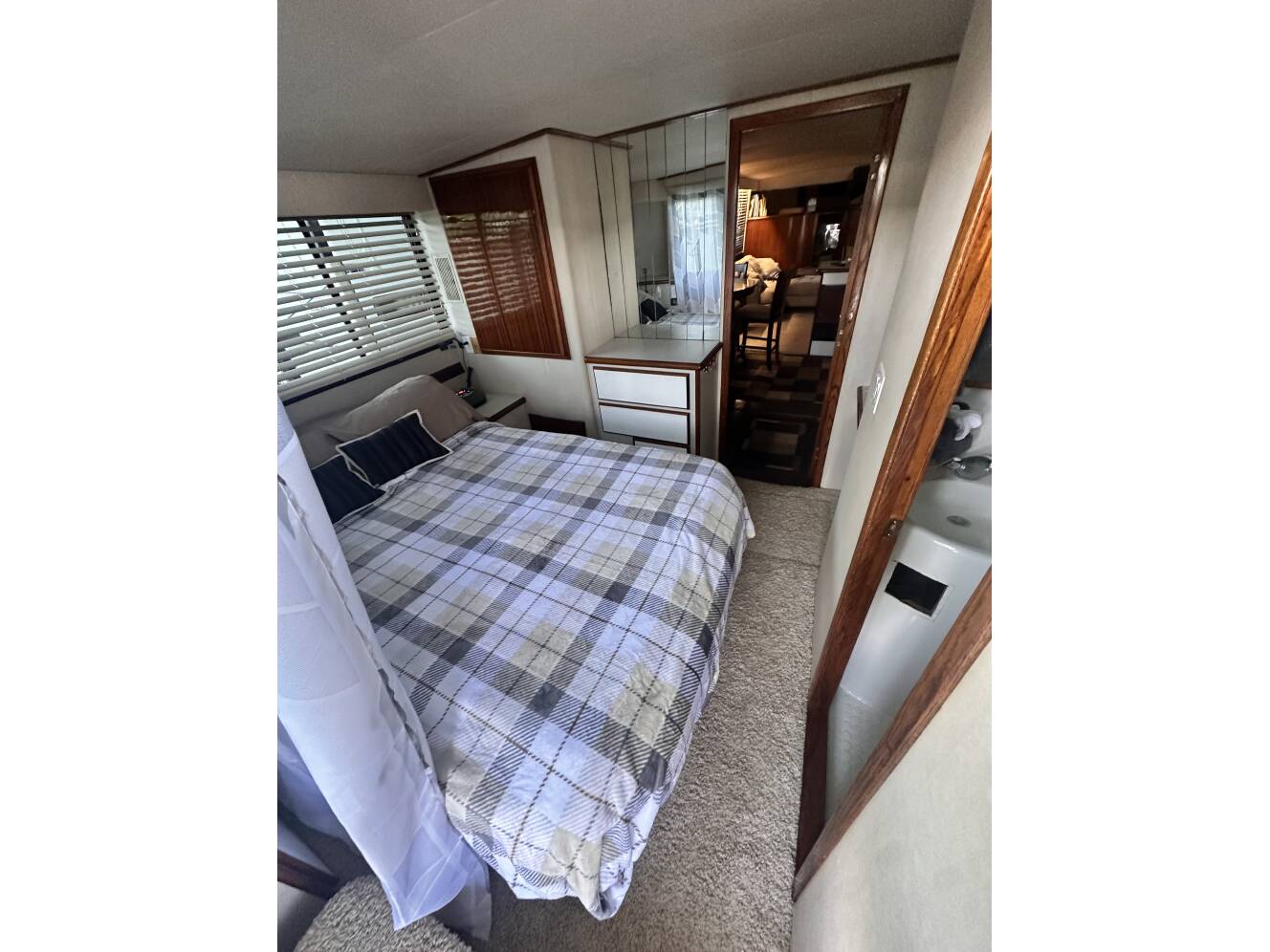A photo of this 1997 Bluewater Yachts CUSTOM