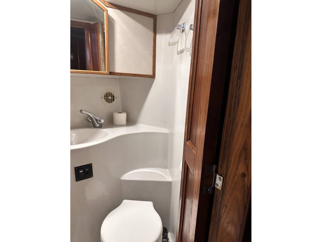 A photo of this 1997 Bluewater Yachts CUSTOM