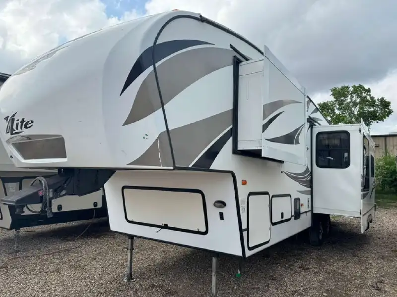 2015 KEYSTONE COUGAR 29RLI