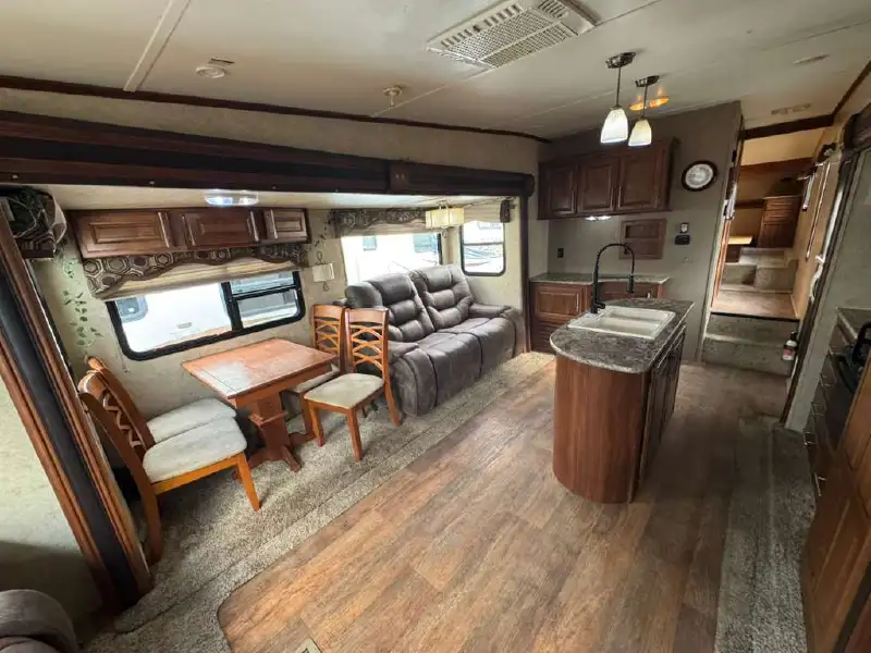 2015 KEYSTONE COUGAR 29RLI