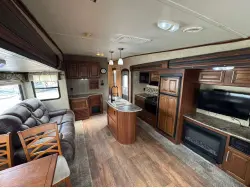 2015 KEYSTONE COUGAR 29RLI