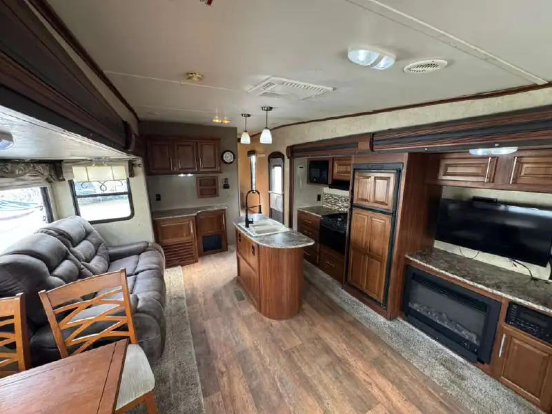 2015 KEYSTONE COUGAR 29RLI