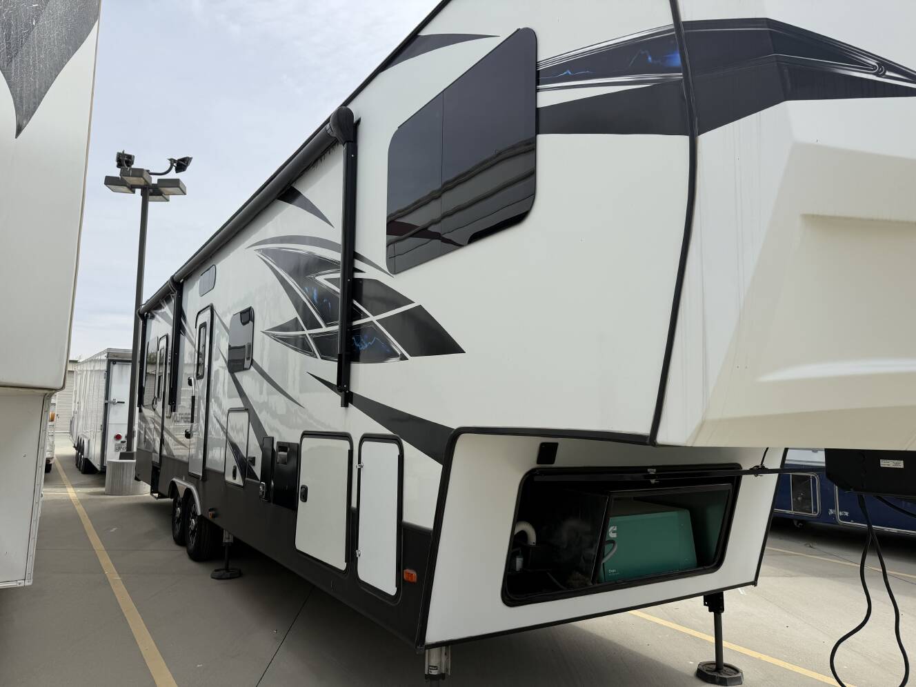 A photo of this 2019 Dutchmen VOLTAGE 3705