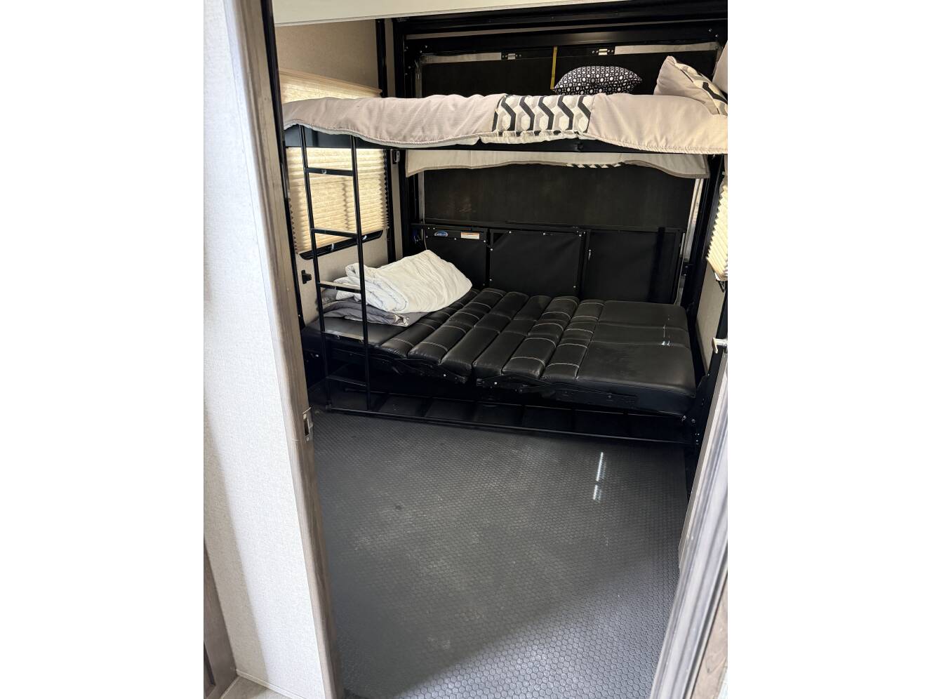 A photo of this 2019 Dutchmen VOLTAGE 3705