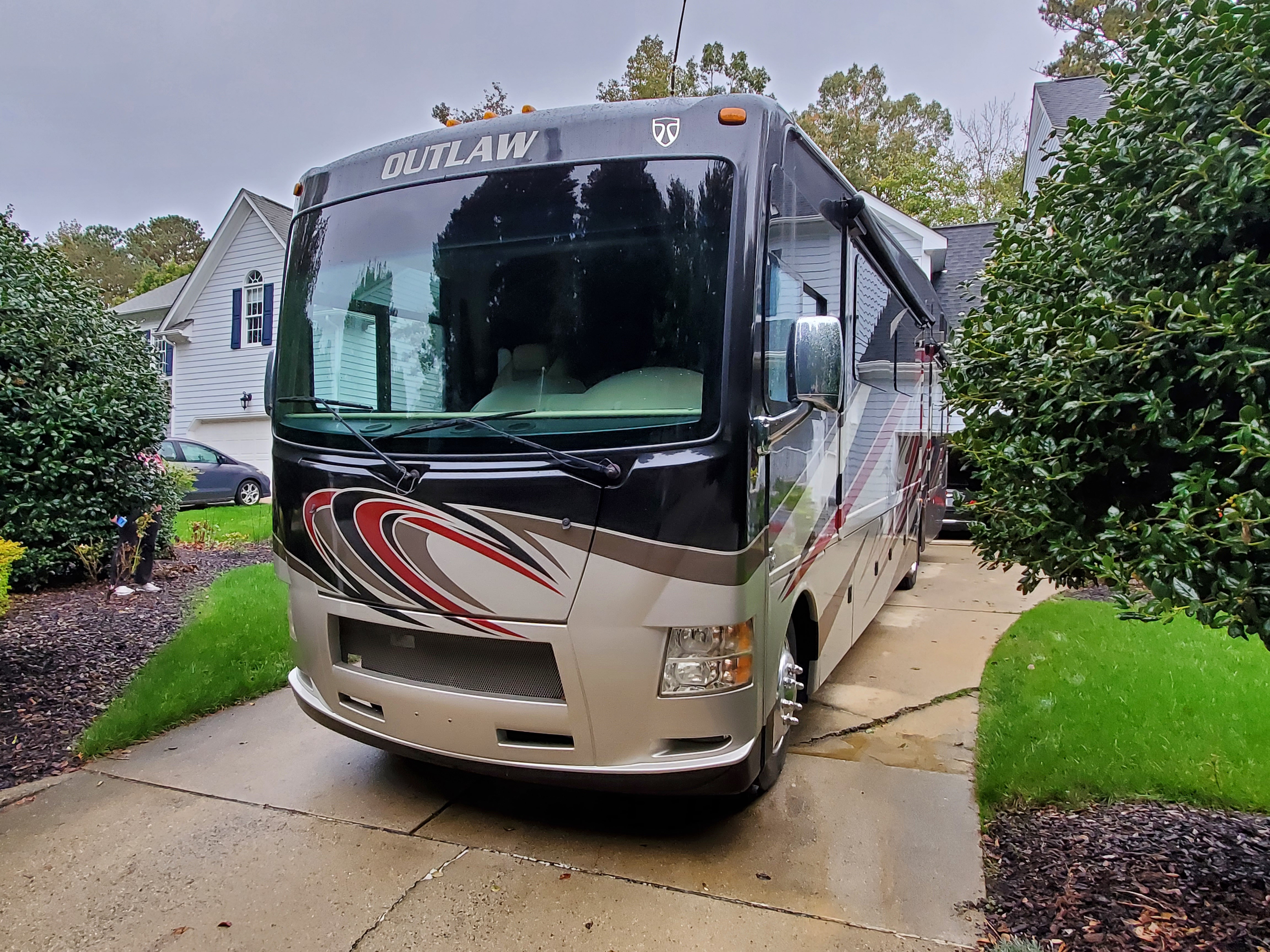 Thor Motor Coach Outlaw 38RE RVs for sale - RV Trader