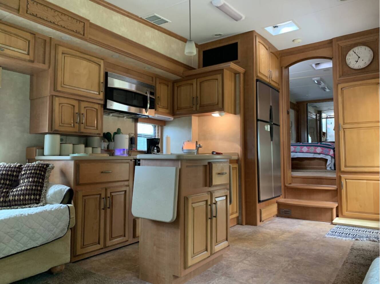 A photo of this 2009 DRV MOBILE SUITES 36RE3
