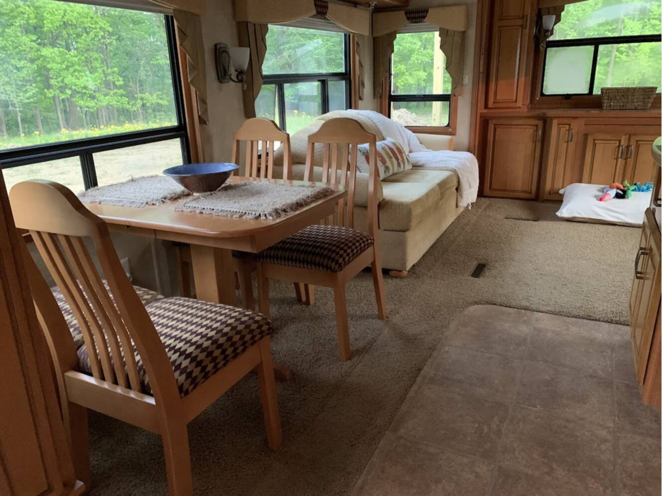 A photo of this 2009 DRV MOBILE SUITES 36RE3