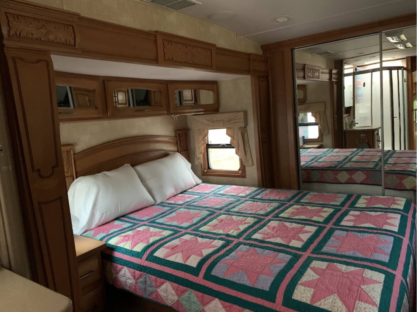 A photo of this 2009 DRV MOBILE SUITES 36RE3