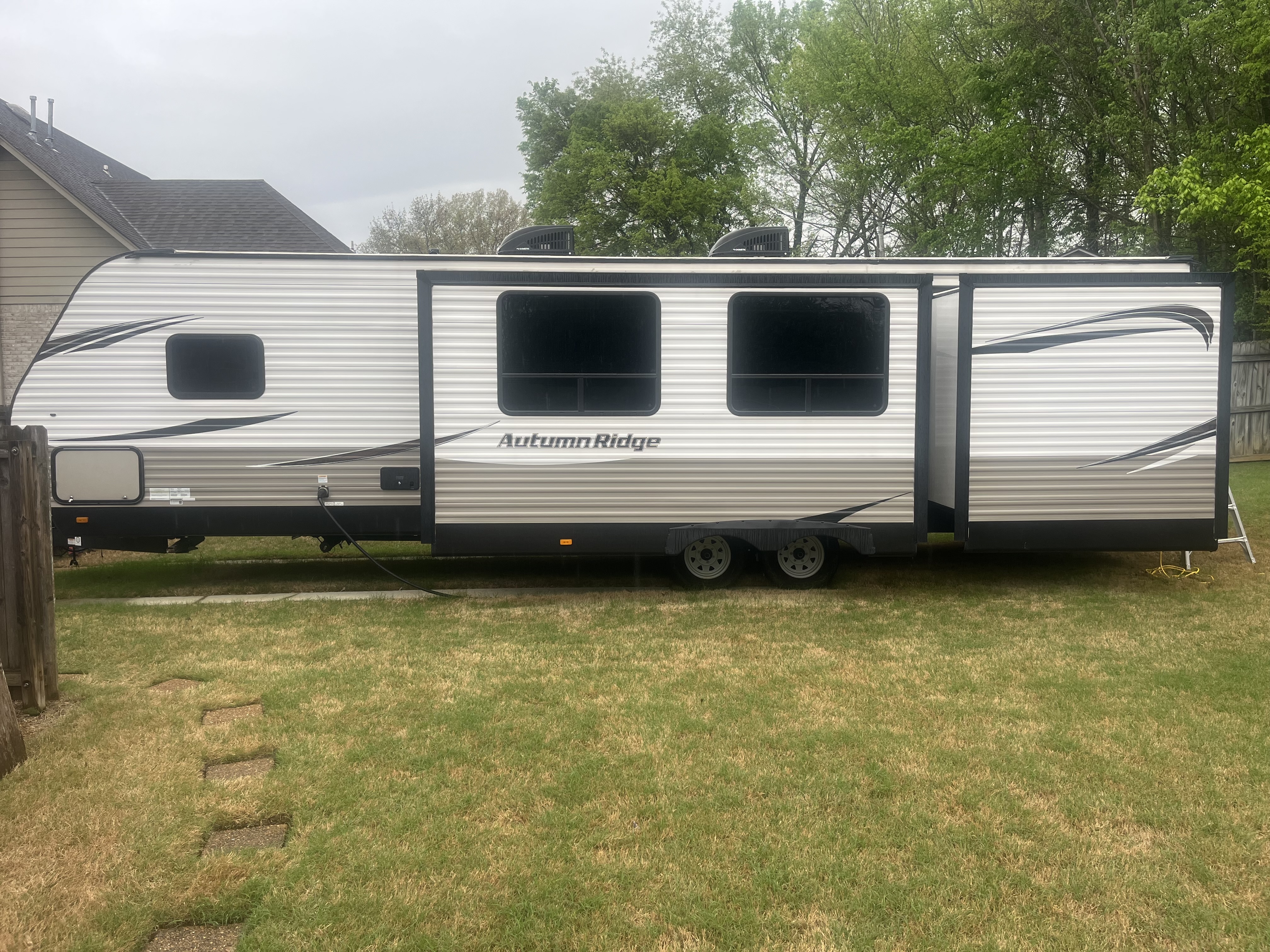 2020 Starcraft AUTUMN RIDGE 32BHS RV