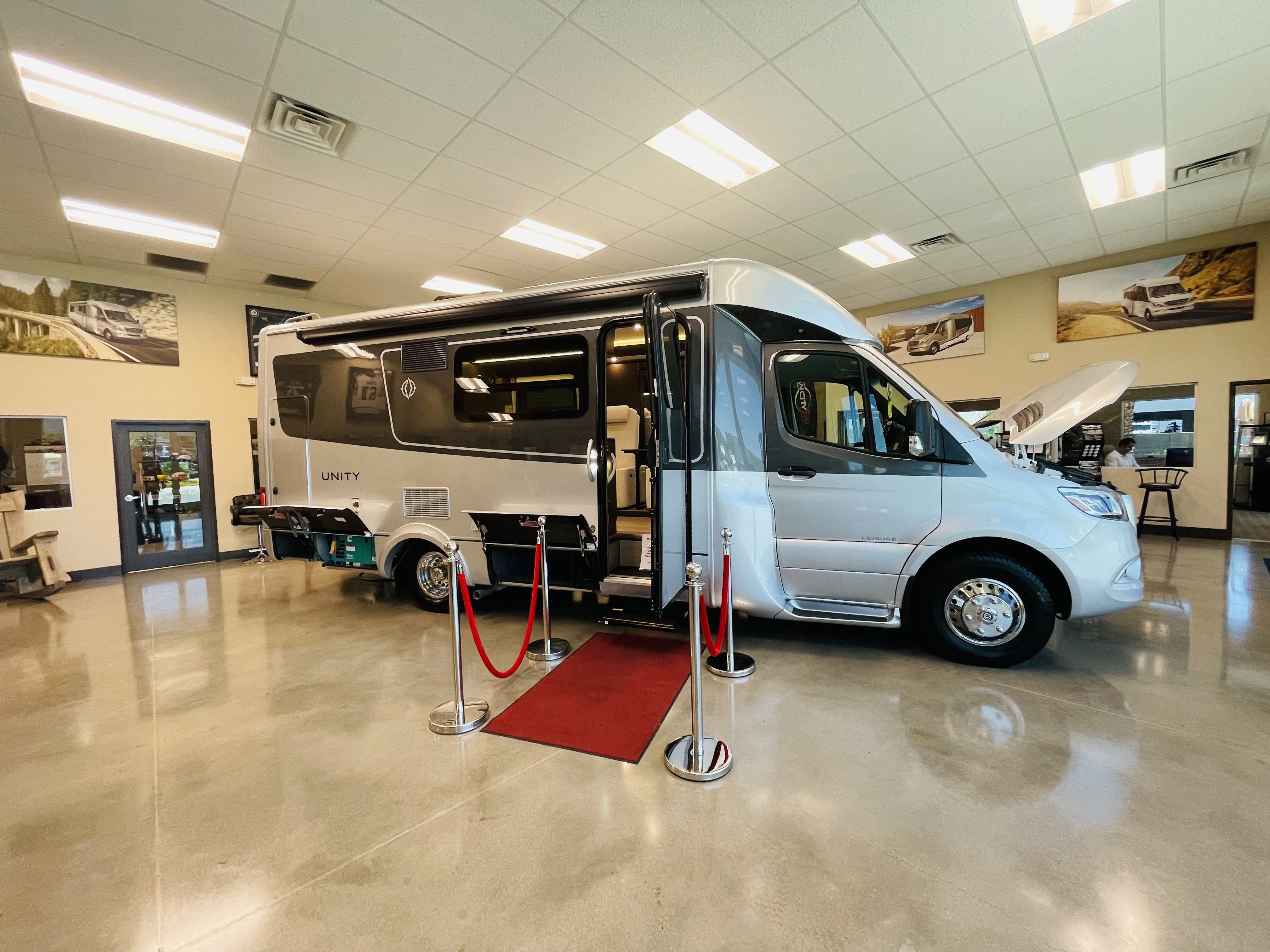 2021 Leisure Travel UNITY MB RV