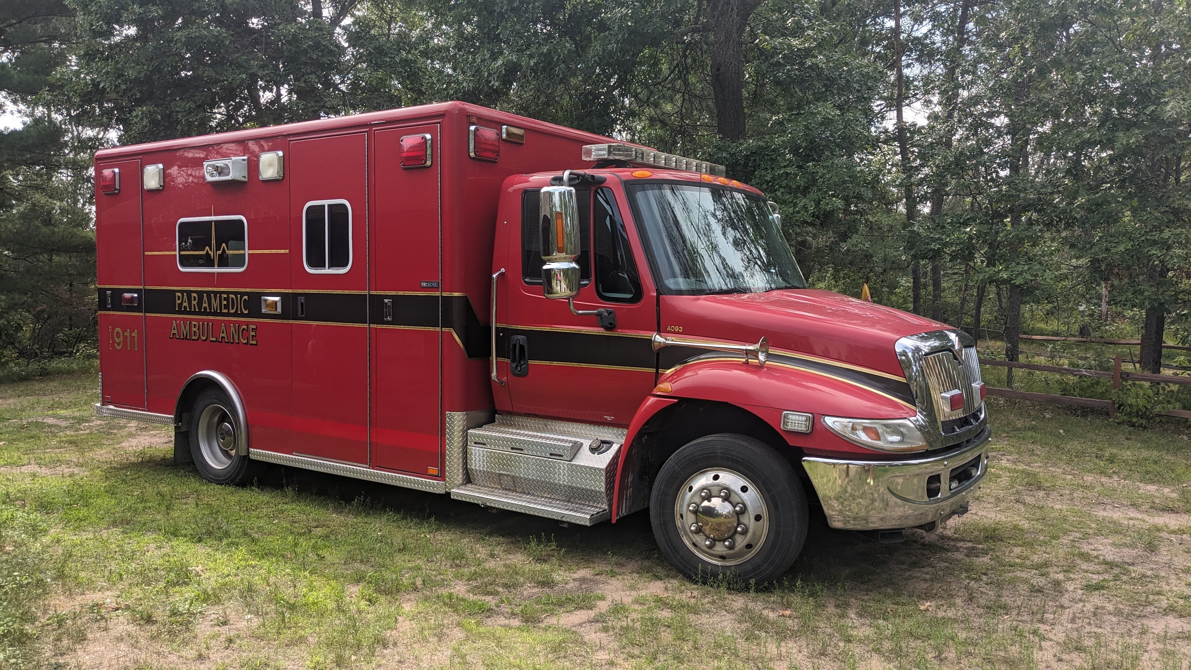 2007 INTERNATIONAL 4300 in Bensenville, IL