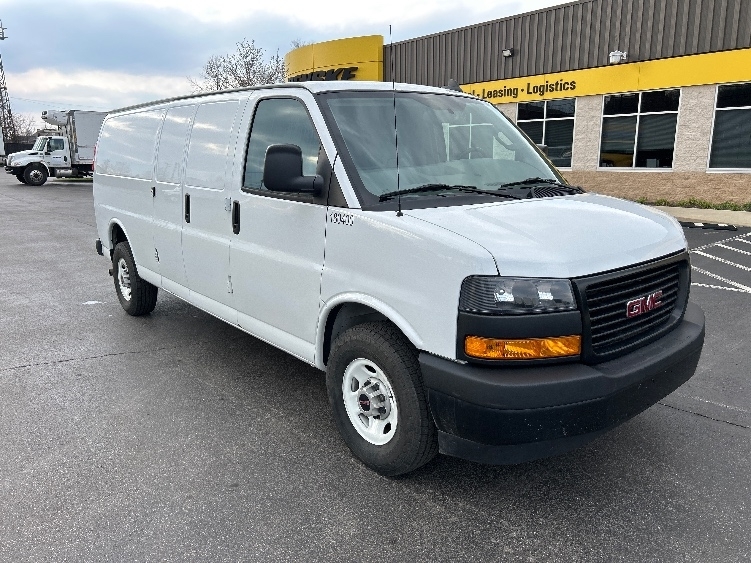 2022 GMC SAVANA in Akron, OH