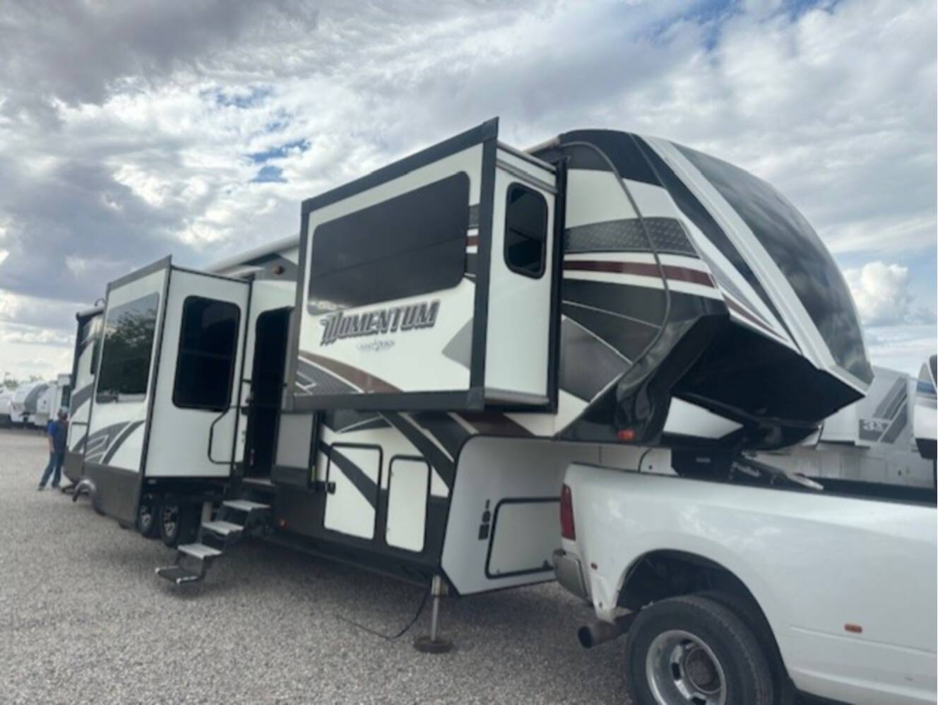 A photo of this 2017 Grand Design Momentum 376