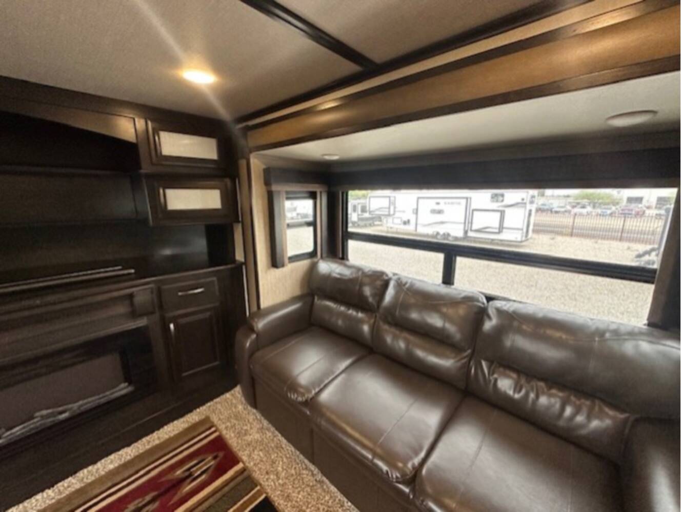 A photo of this 2017 Grand Design Momentum 376