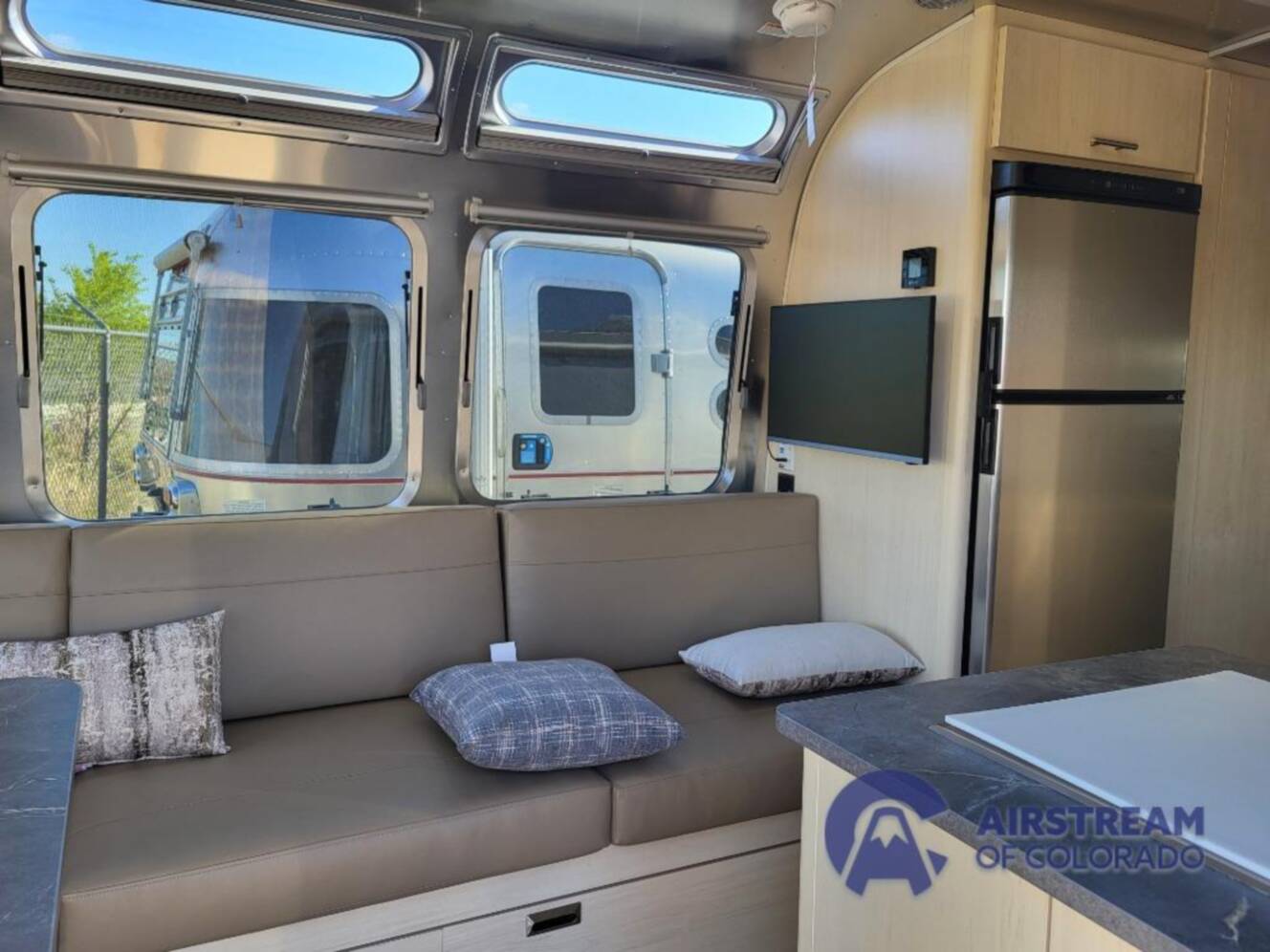 A photo of this 2026 Airstream Flying Cloud 25FB Twin Hatch
