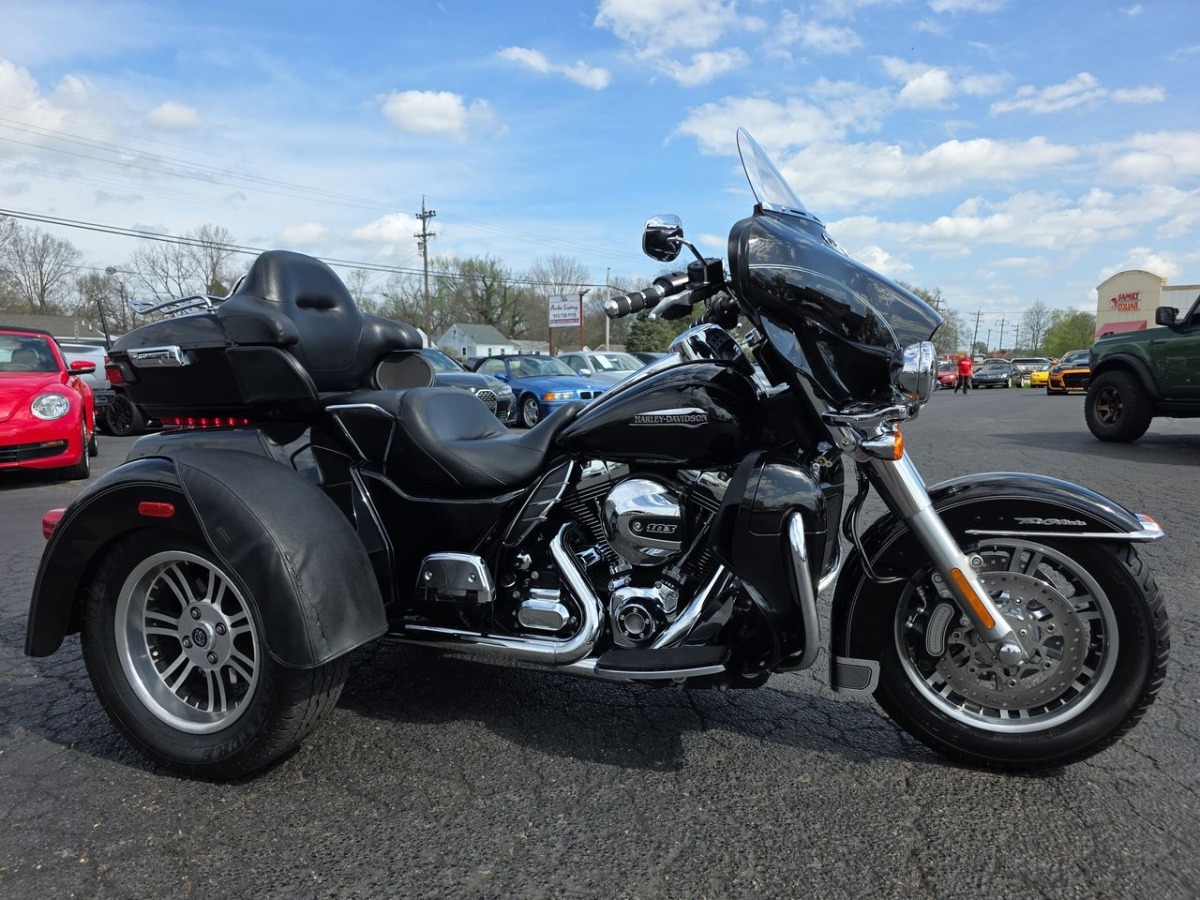 2016 Harley-Davidson FLHTCUTG TRI GLIDE ULTRA TRIKE ULTRA CLASSIC® in Ross, OH