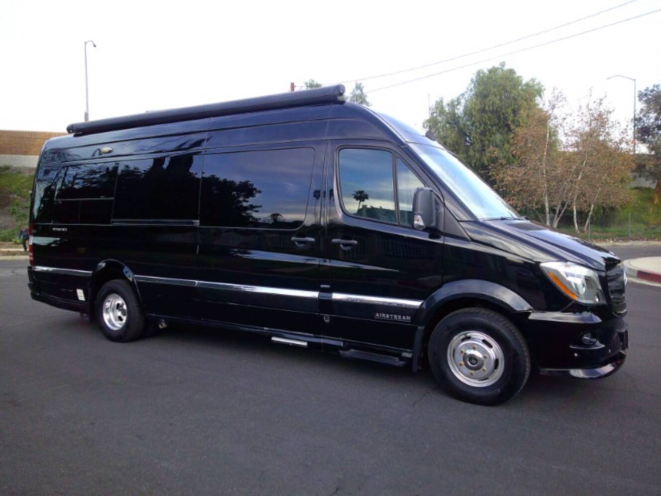 A photo of this 2016 Airstream INTERSTATE GRAND TOUR EXT 3500