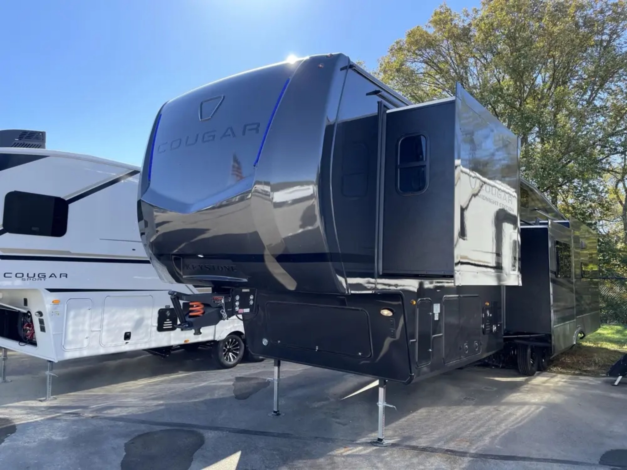 2026 Keystone COUGAR MIDNIGHT EDITION 360MBI in syracuse NY