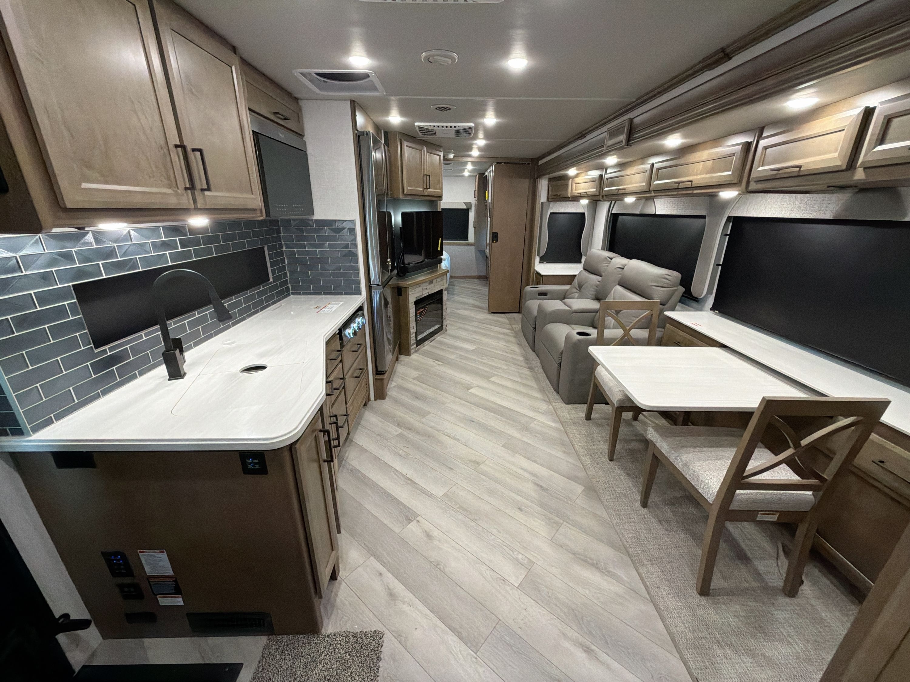 2026 Fleetwood BOUNDER 33C in kodak TN