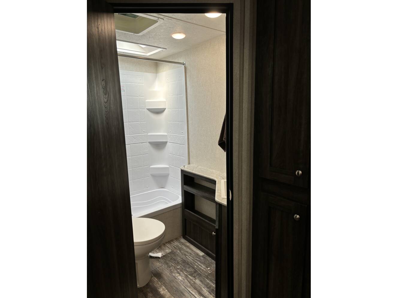 A photo of this 2019 Starcraft SUPER LITE 281BH