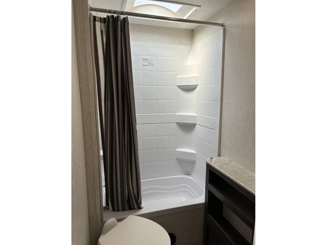 A photo of this 2019 Starcraft SUPER LITE 281BH