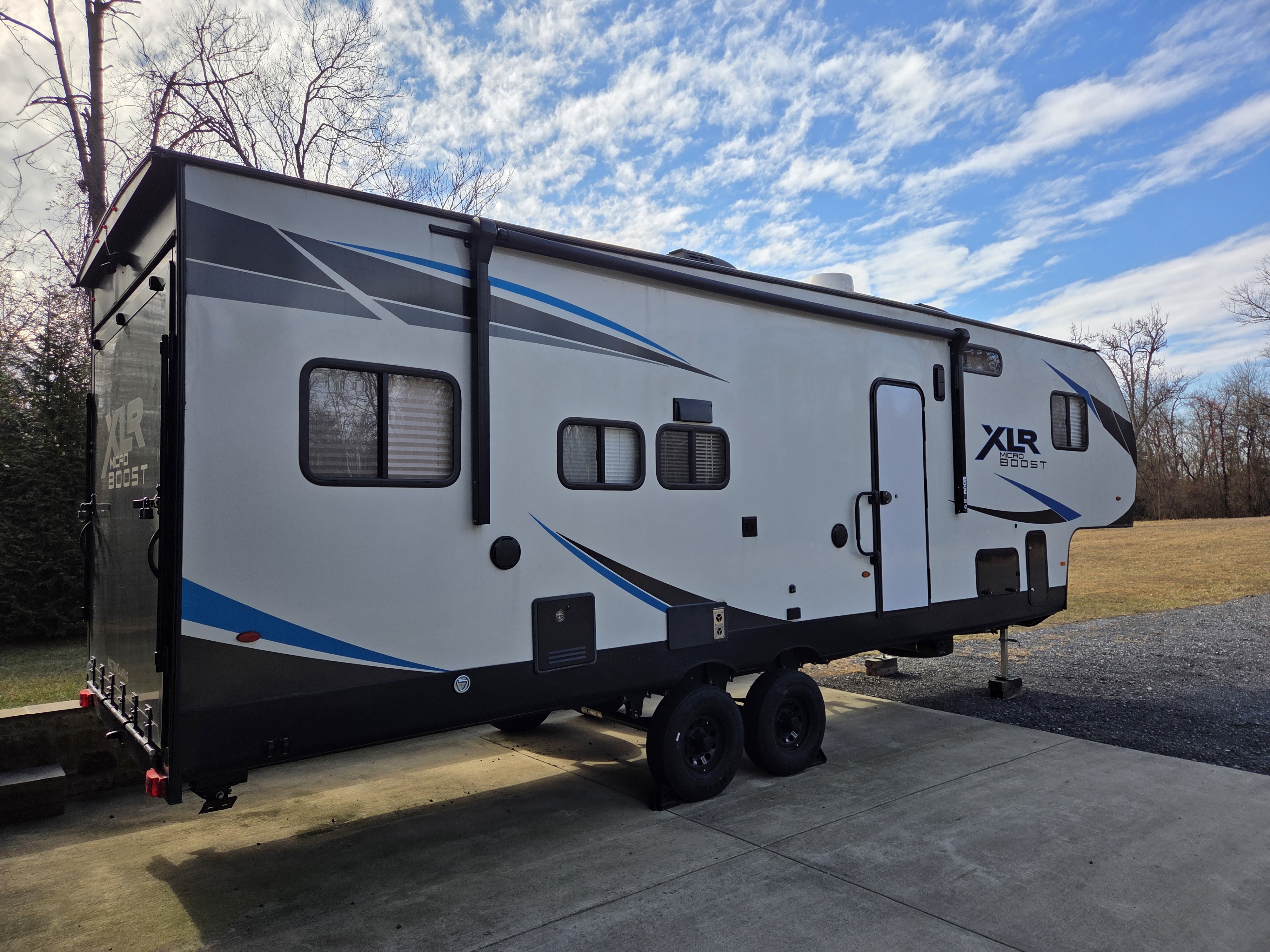 2022 Forest River XLR MICRO BOOST 301XLRE in falling waters WV