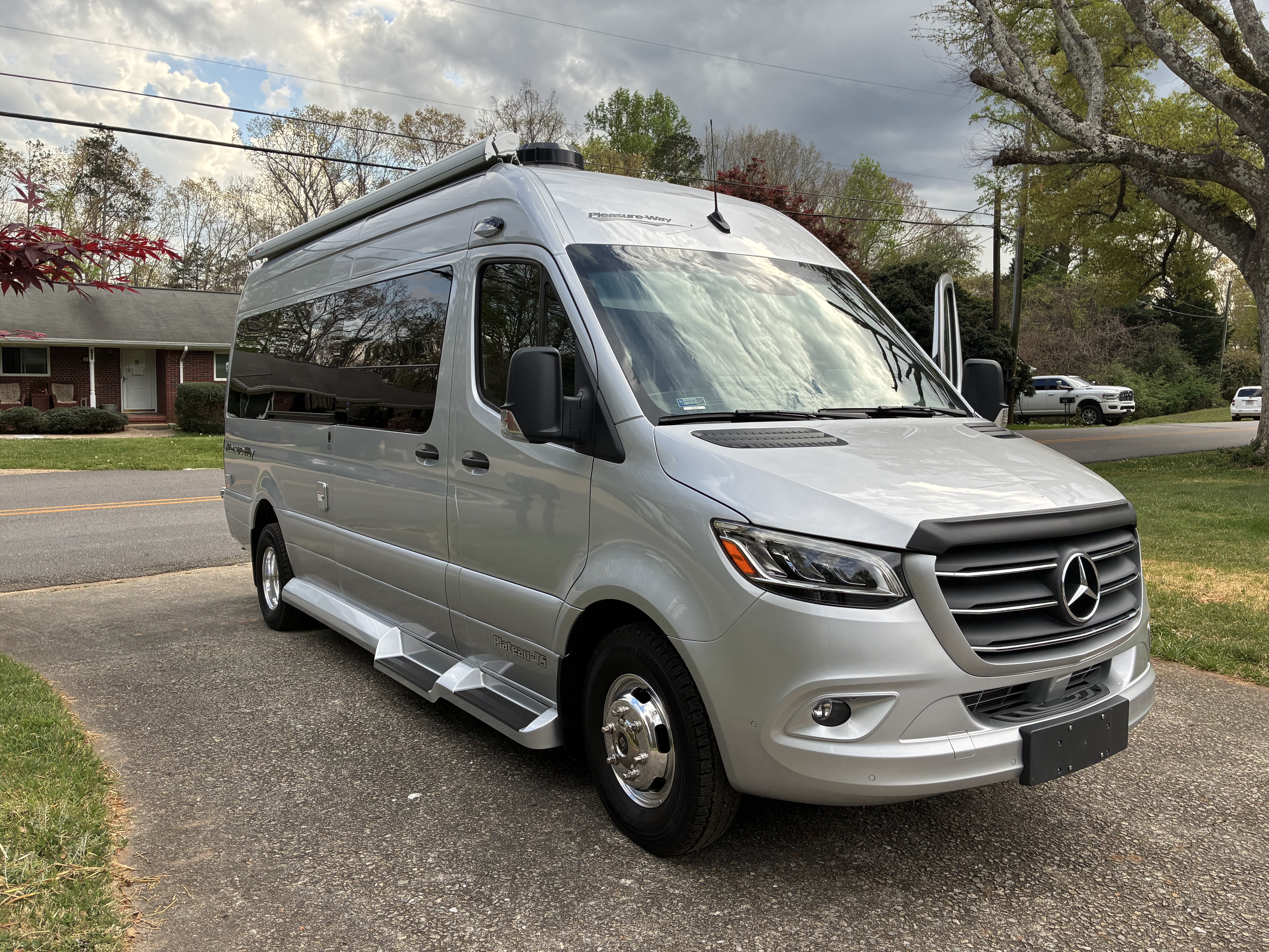 2023 Pleasure Way PLATEAU TS 3500 RV